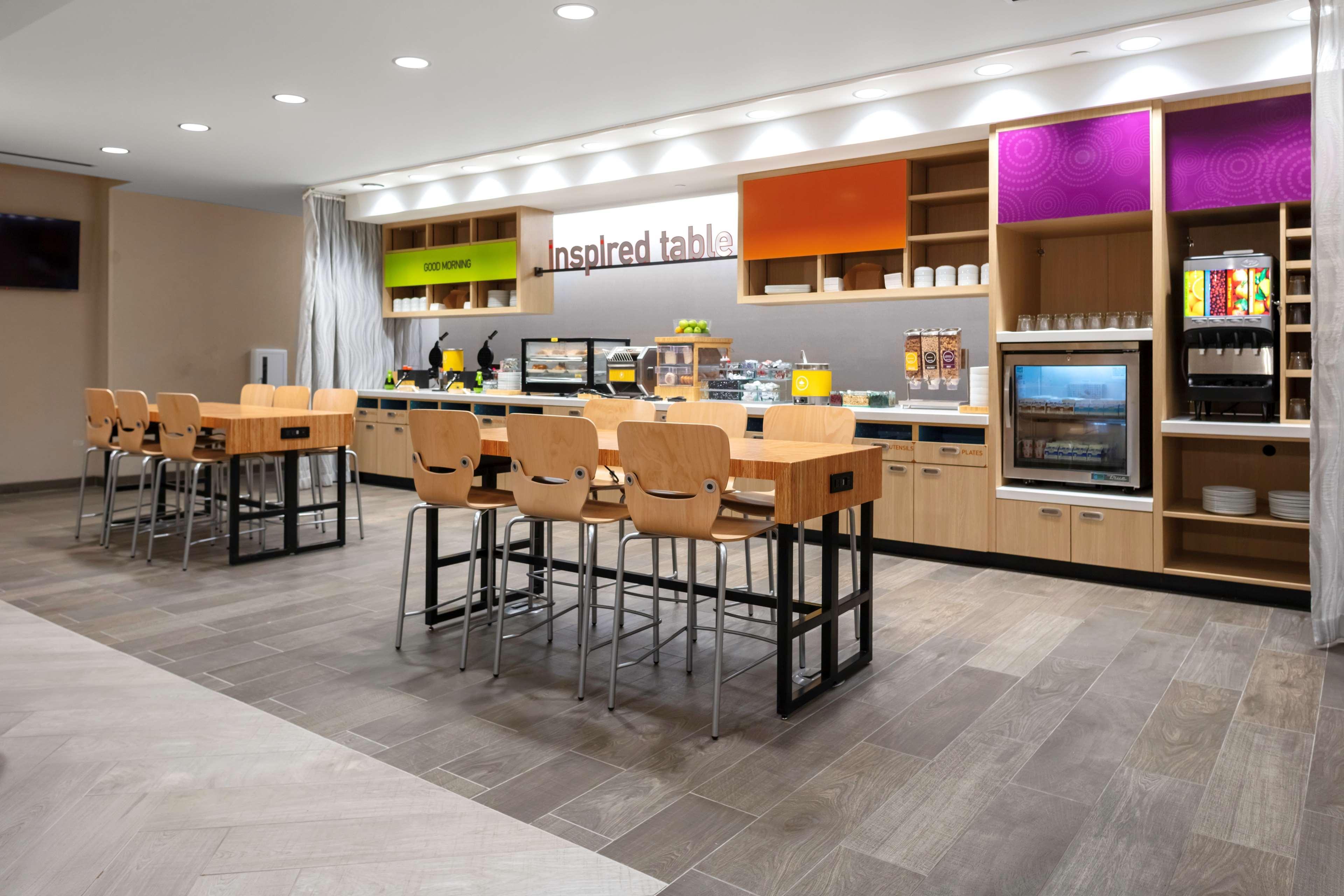 Home2 By Hilton Wayne North 3*