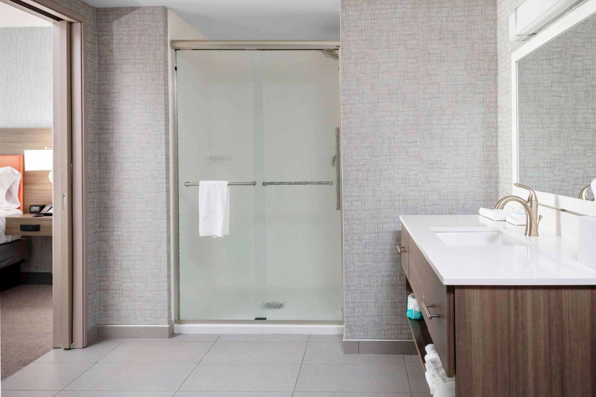 Home2 By Hilton Wayne North 3* Sunnybrook Acres
